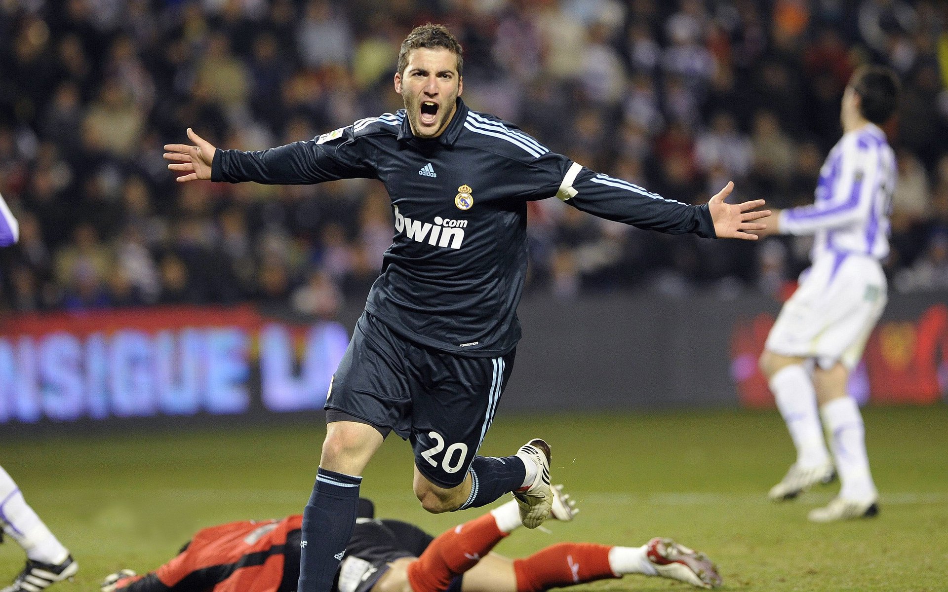 法甲球队融合心理调节技术促进比赛稳定性