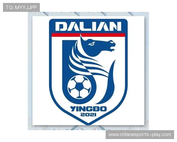 大连英博王禹中场突破，送出致命传球